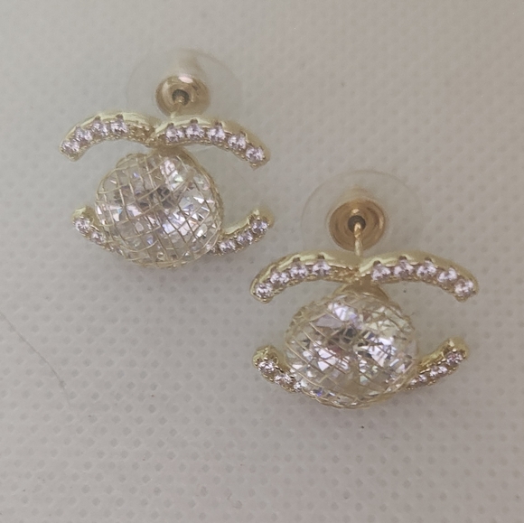 The Unbranded Brand Jewelry - Elegant Gold and Silver With A Unique Branding Earrings